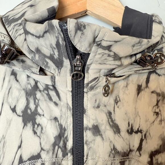 Lululemon Bring Back The Track Jacket Size 4 - Picture 4 of 10